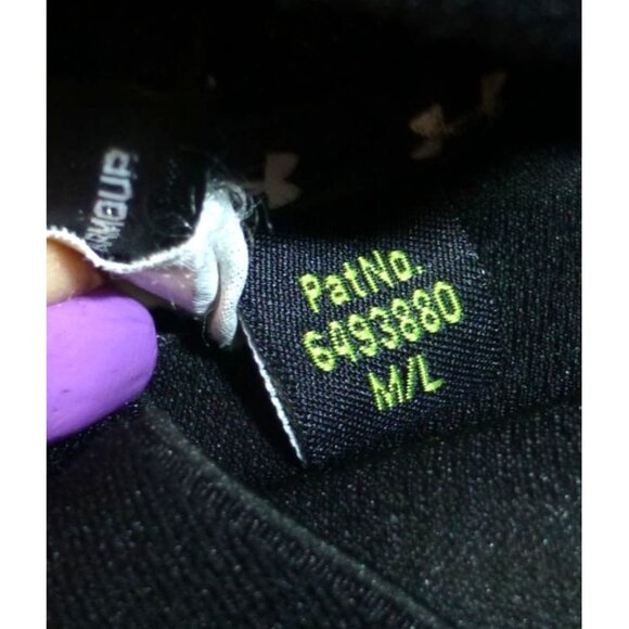 Under Armour Black Mesh Fitted Hat M/L Polyester Stretch Fit - Picture 6 of 6